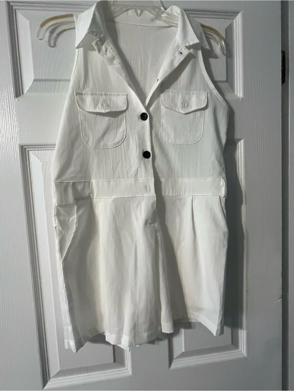 Sleeveless White Button-Front shorts